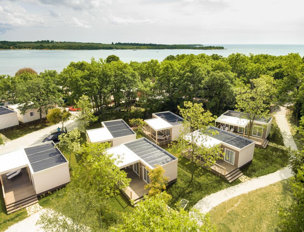 Mobile Homes - Fkk Nudist Solaris Tar-Vabriga